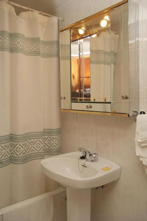 Hostal La Selecta Madrid Værelse billede